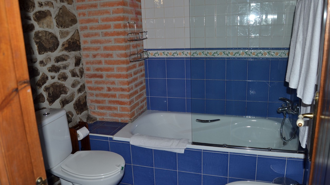 Photo of Bathroom in Bueres