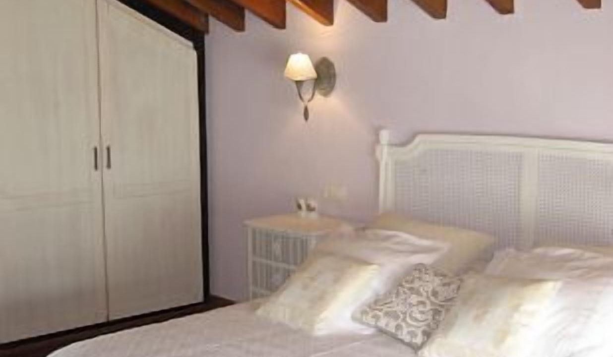 Photo of Bedroom in Vallobal