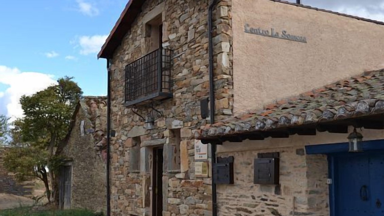 Photo of Outdoor in Santiago Millas