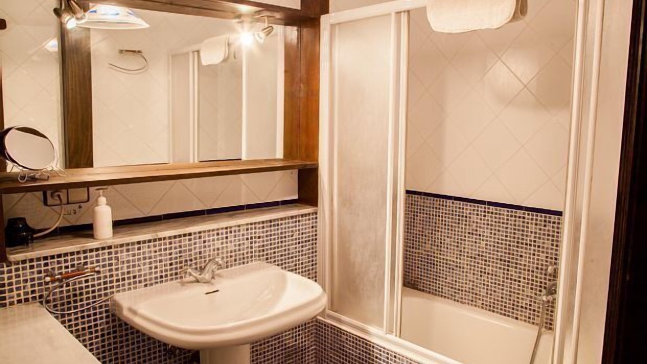 Photo of Bathroom in Santiago Millas