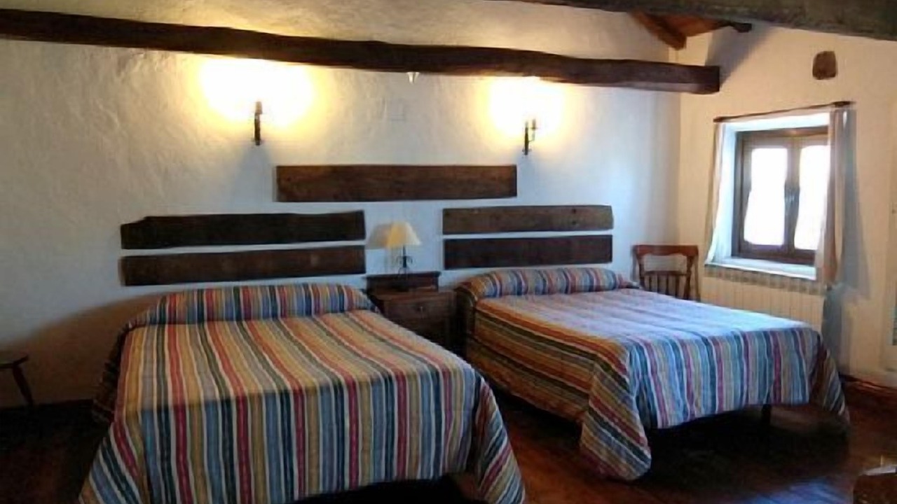 Photo of Bedroom in Villaluenga de la Vega