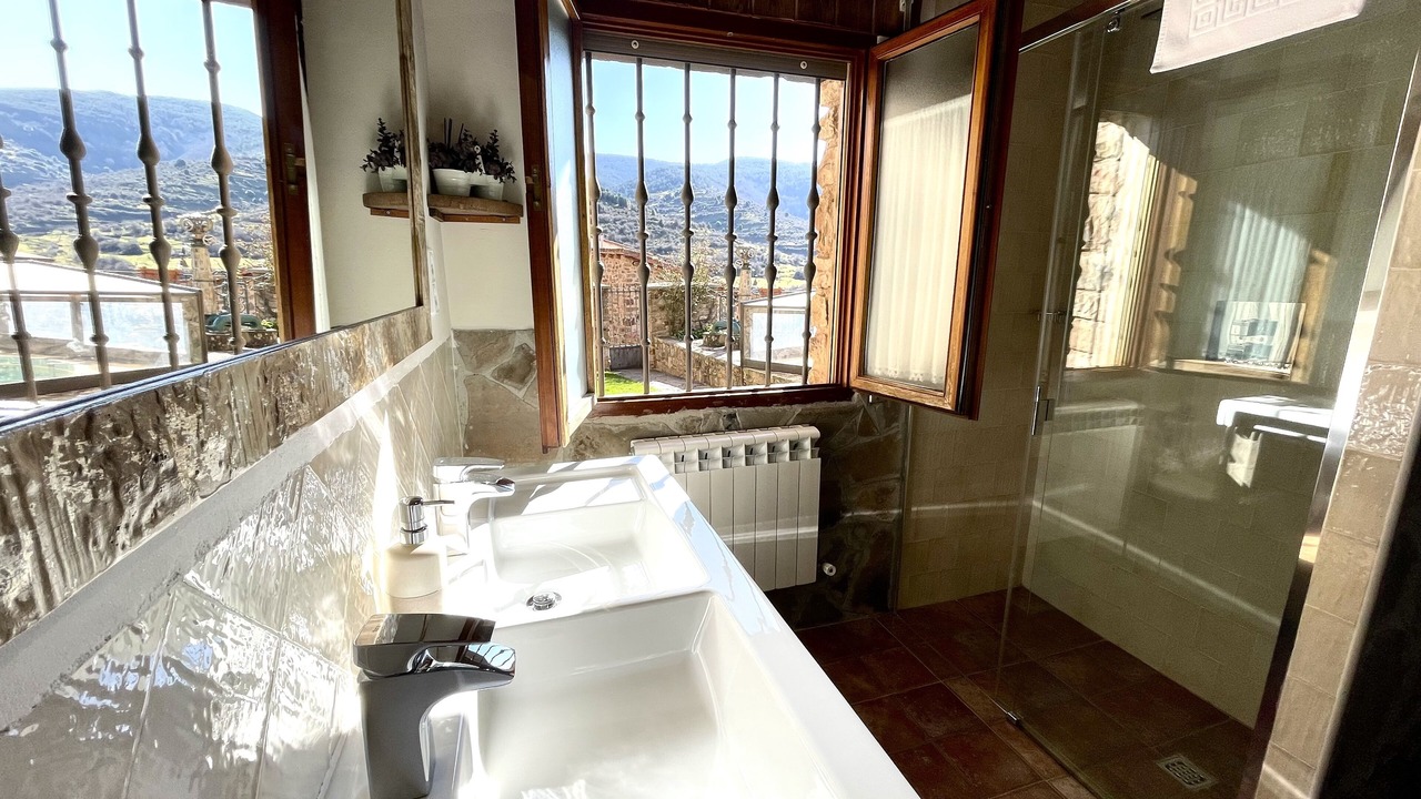 Photo of Bathroom in Montenegro de Cameros