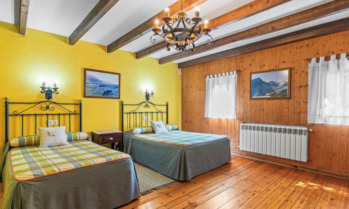 Photo of Bedroom in Caunedo