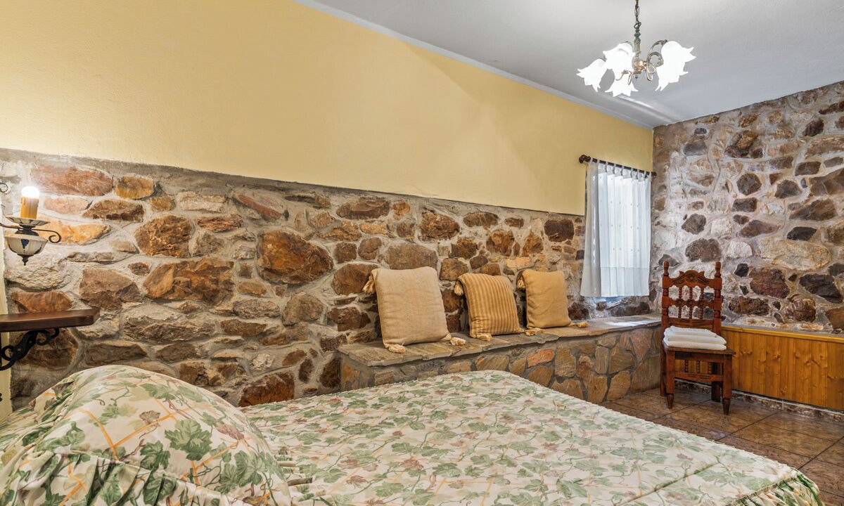 Photo of Bedroom in Caunedo