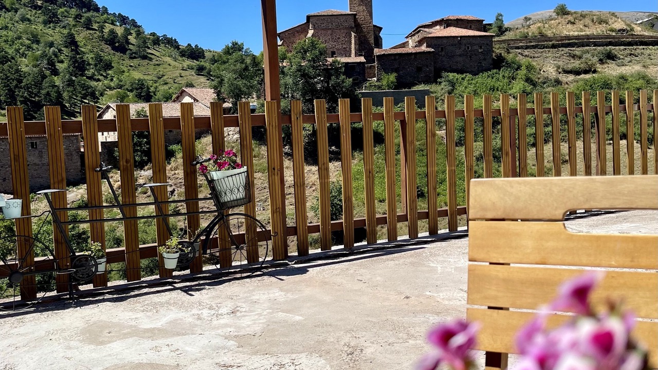 Photo of Patio Balcony in Montenegro de Cameros