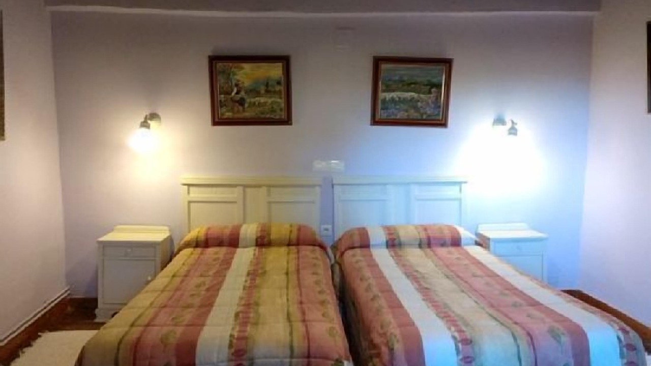 Photo of Bedroom in Villaluenga de la Vega