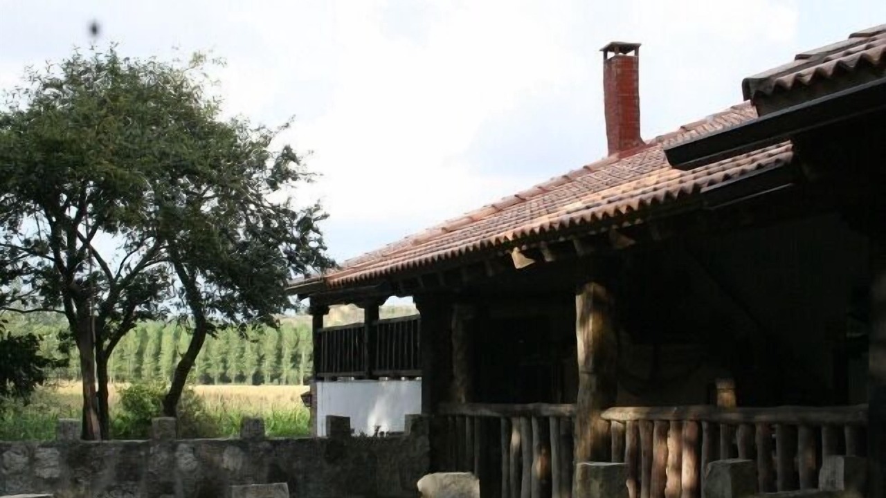Photo of Outdoor in Villaluenga de la Vega