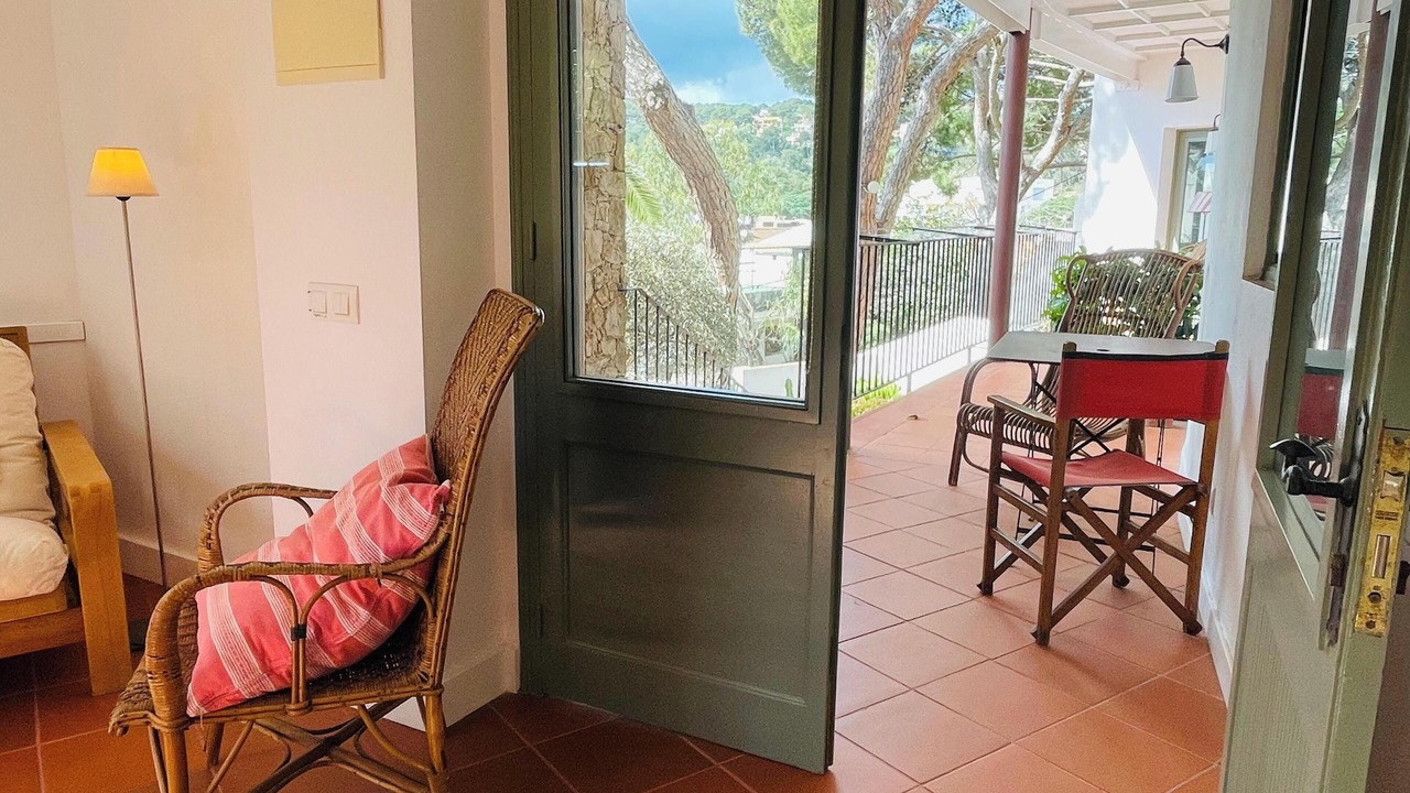 Photo of Livingroom in Tamariu