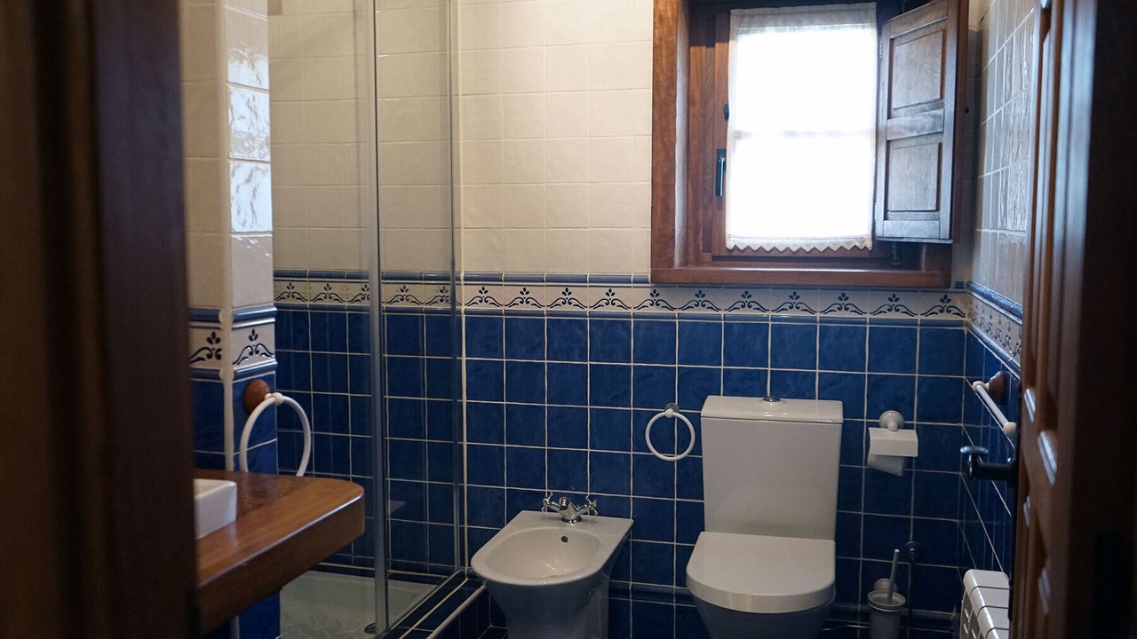 Photo of Bathroom in Cos