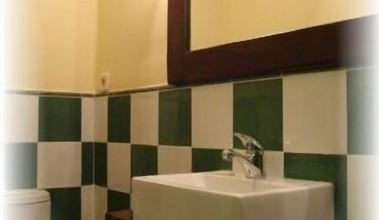 Photo of Bathroom in Romancos