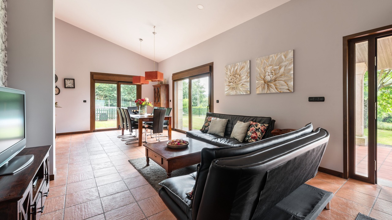 Photo of Livingroom in Ames