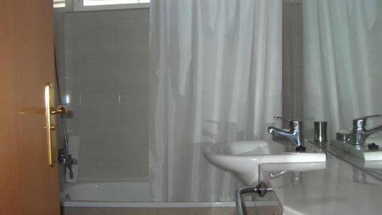 Photo of Bathroom in Retamar
