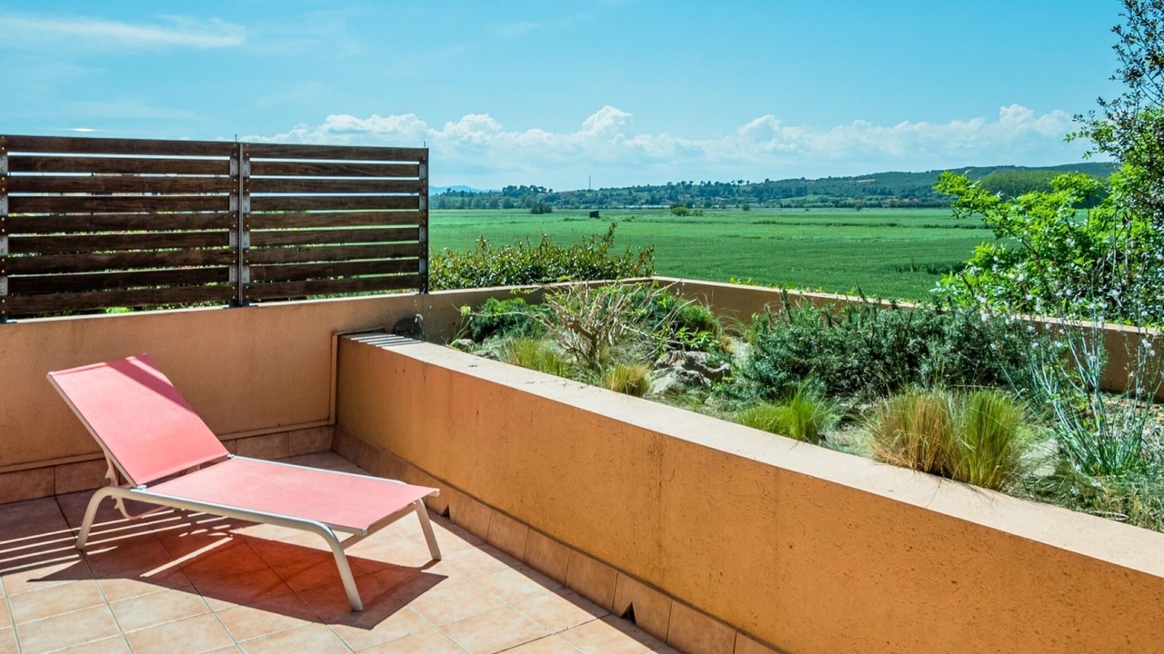 Photo of Patio Balcony in Albons