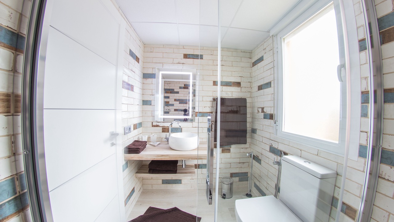 Photo of Bathroom in Torrequebrada