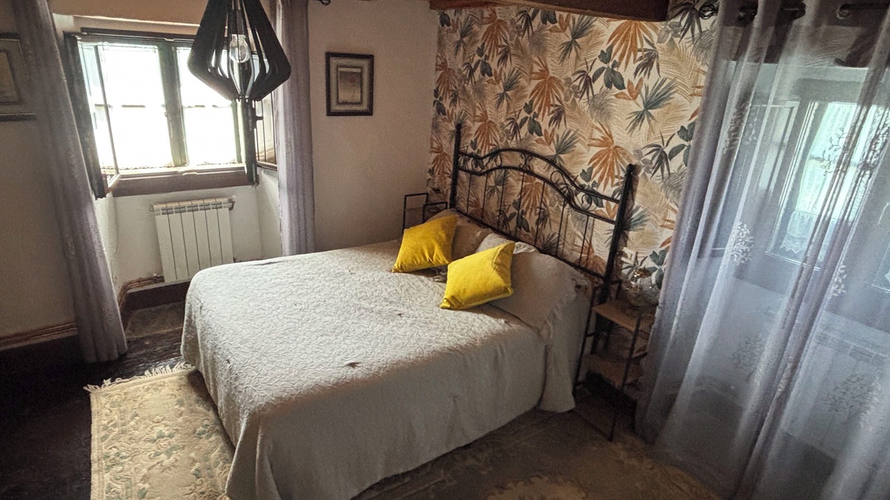 Photo of Bedroom in Penarrubia