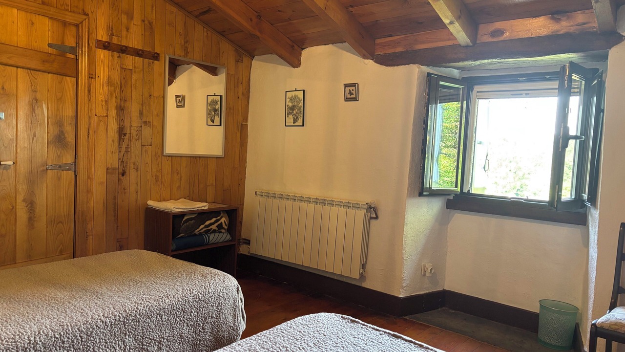 Photo of Bedroom in Penarrubia