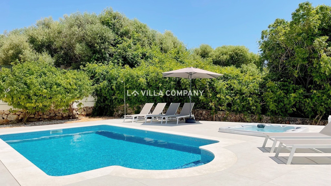 Photo of Outdoor in Cala en Porter