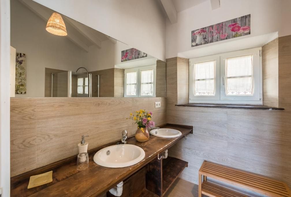Photo of Bathroom in Abiada