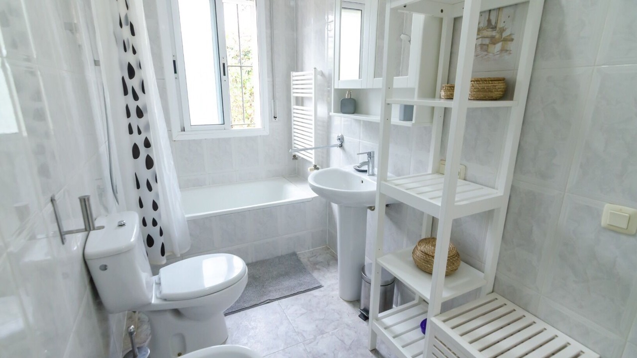 Photo of Bathroom in Lloret Blau