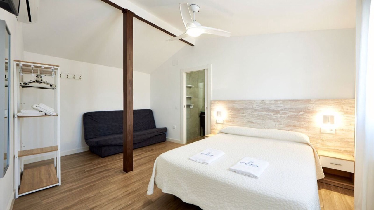 Photo of Bedroom in Siles