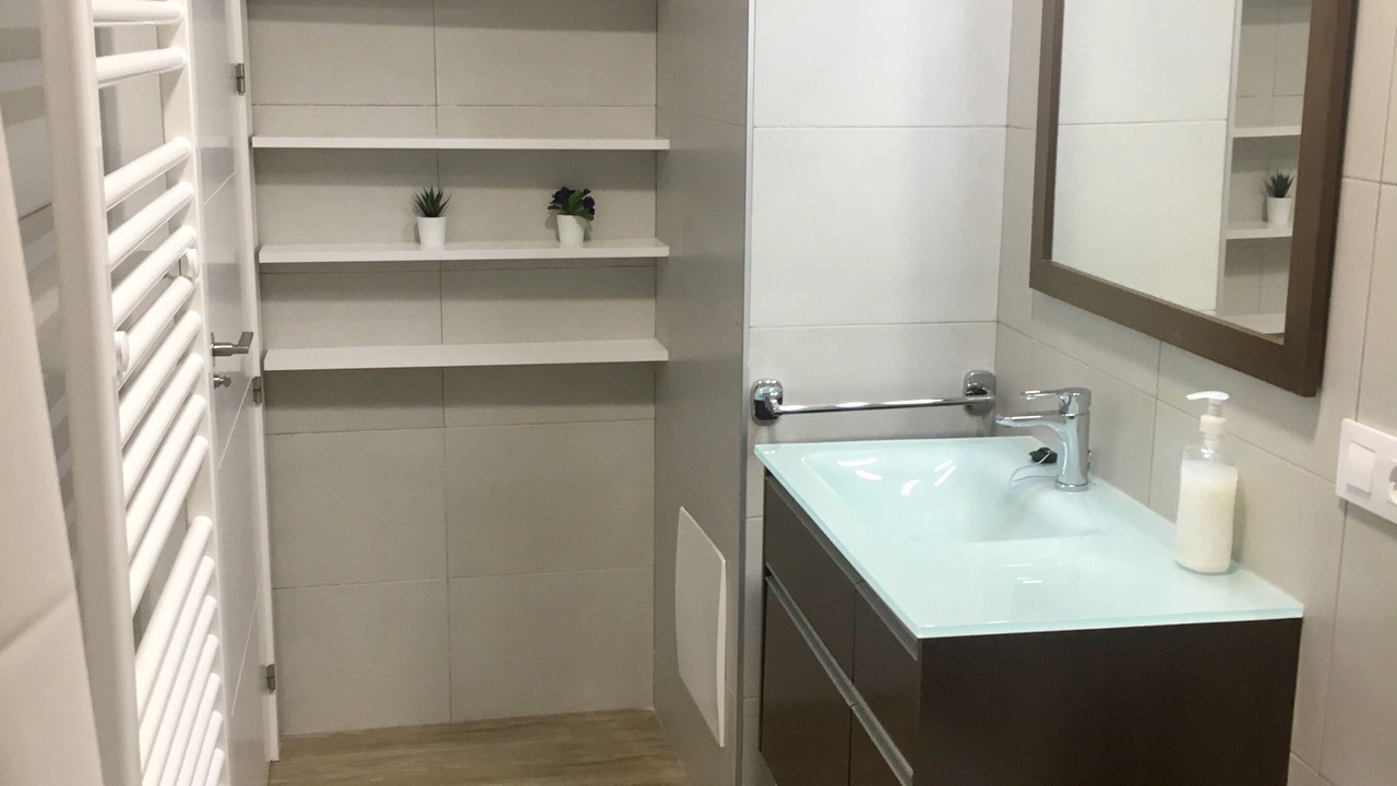 Photo of Bathroom in Siles