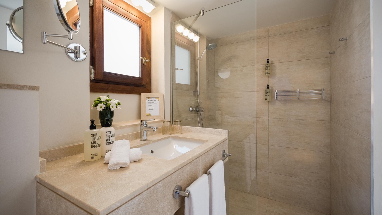 Photo of Bathroom in Galilea