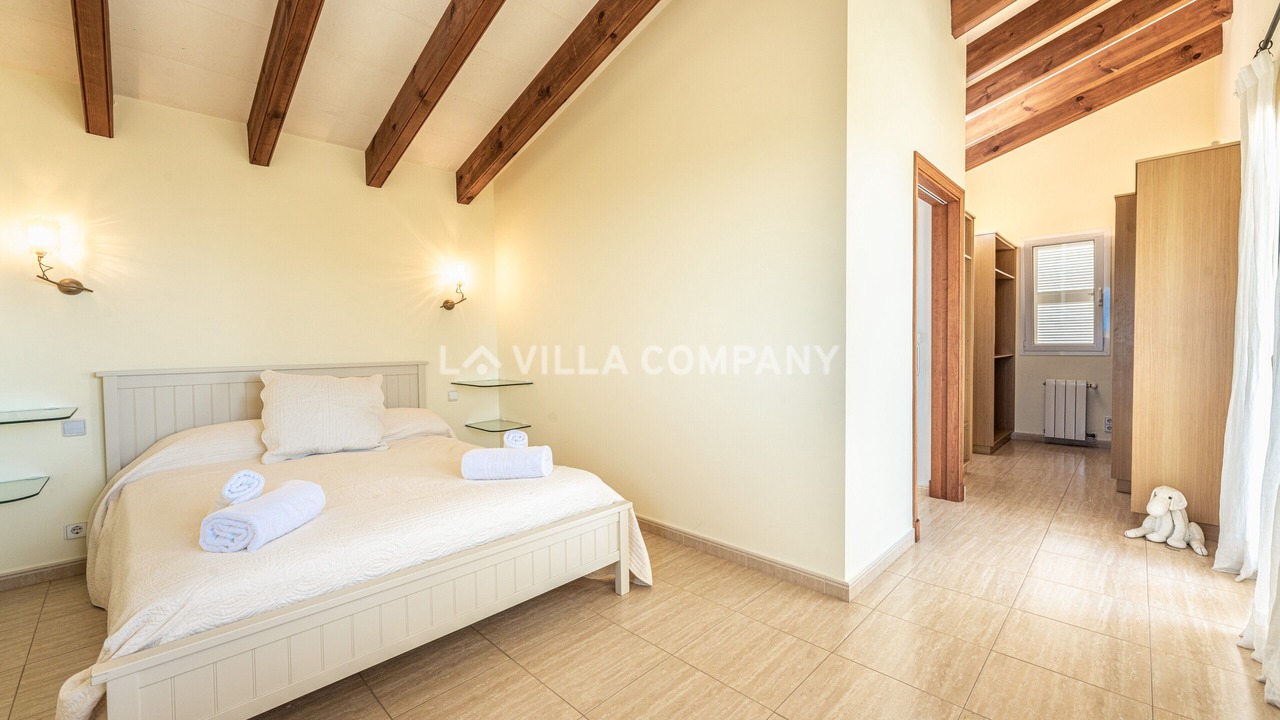 Photo of Bedroom in Mahon