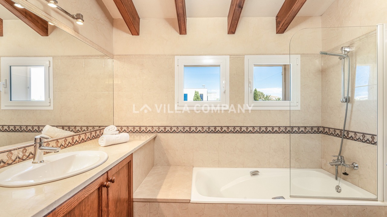 Photo of Bathroom in Mahon