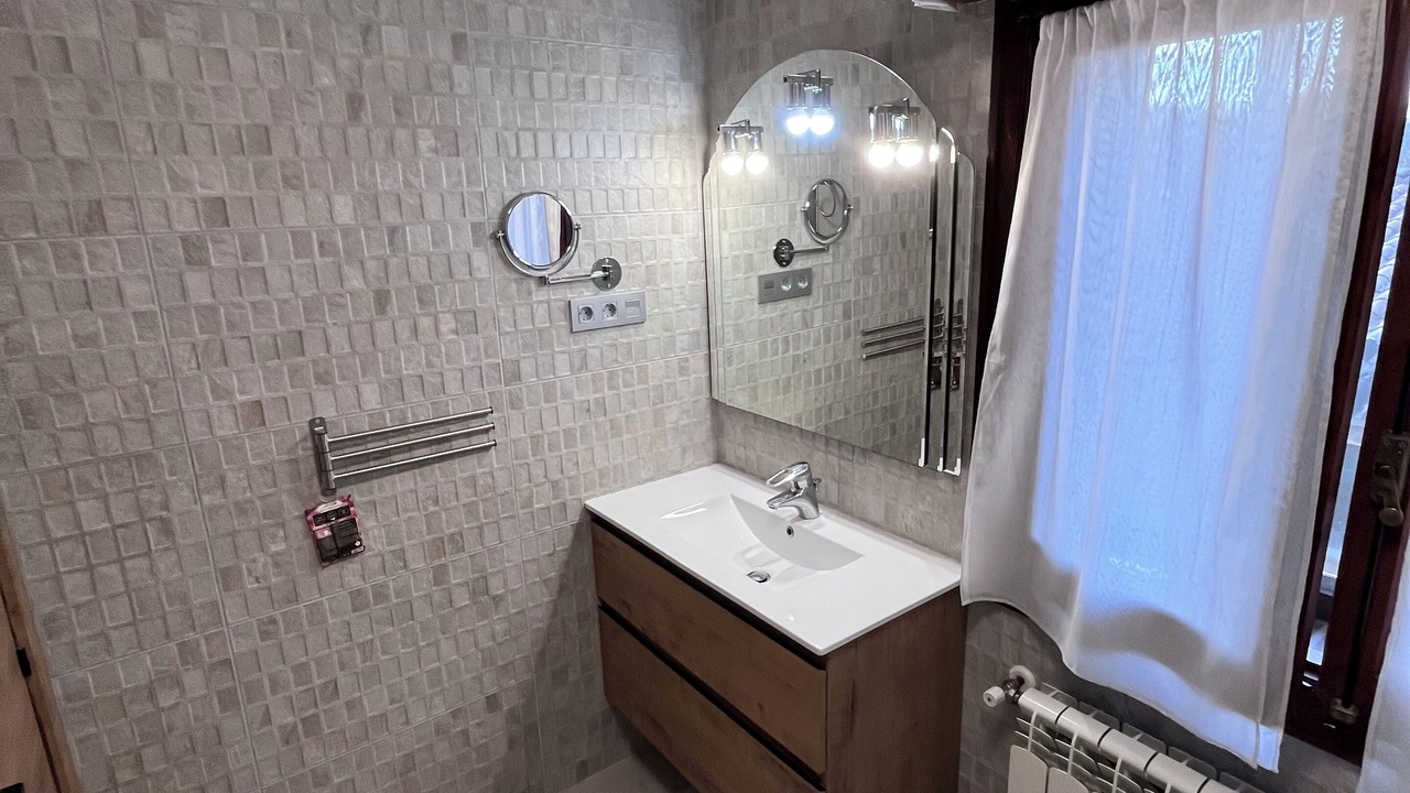 Photo of Bathroom in Lumbreras