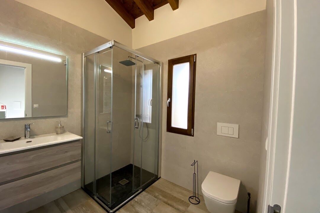 Photo of Bathroom in Noriega