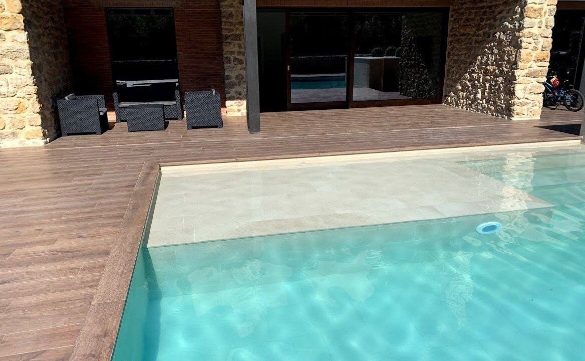 Photo of Outdoor in Noriega