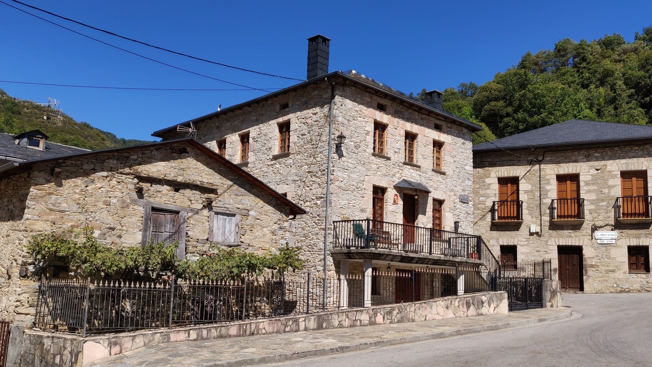 Photo of Outdoor in Barjas