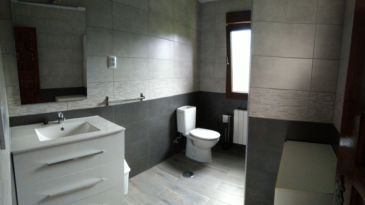 Photo of Bathroom in San Vicente de la Barquera