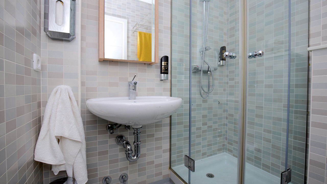 Photo of Bathroom in La Llotja-Born