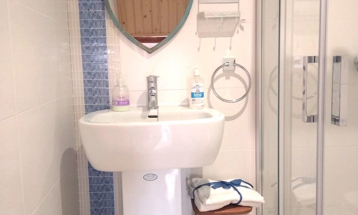 Photo of Bathroom in Cebrones del Rio