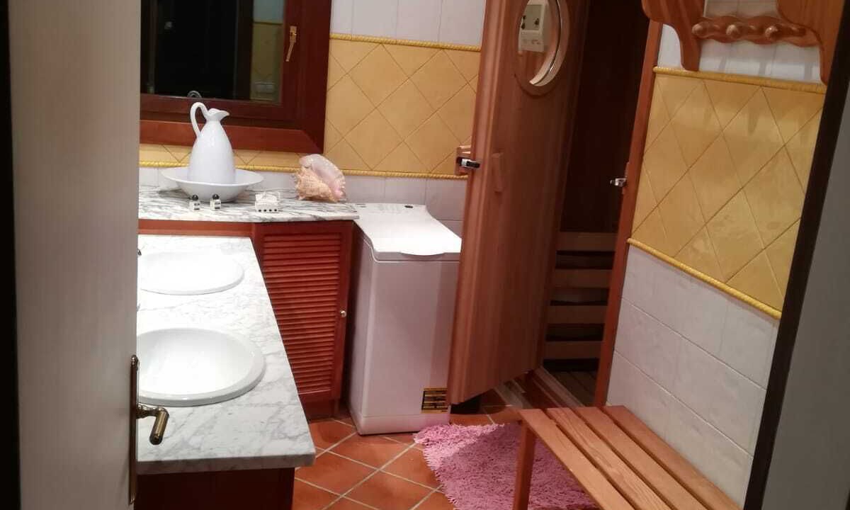 Photo of Bathroom in Gimileo