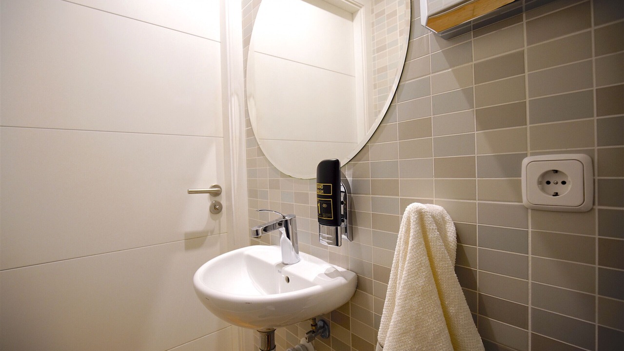 Photo of Bathroom in La Llotja-Born