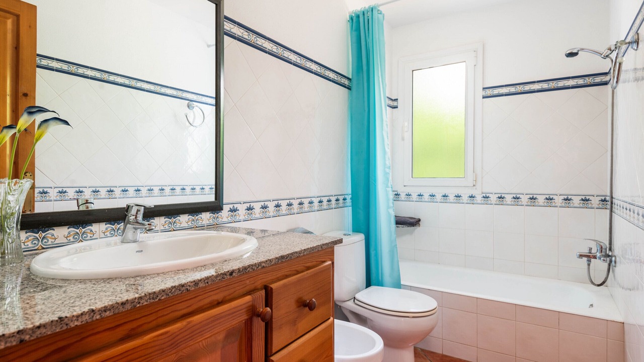 Photo of Bathroom in Cala Blanca