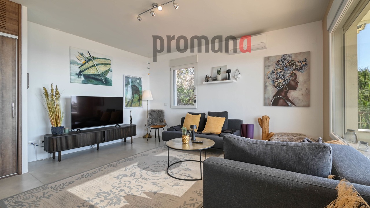 Photo of Livingroom in Benimeit
