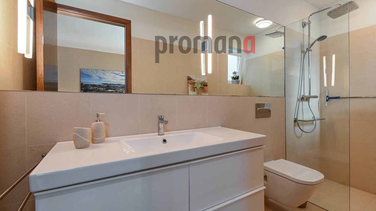 Photo of Bathroom in Benimeit