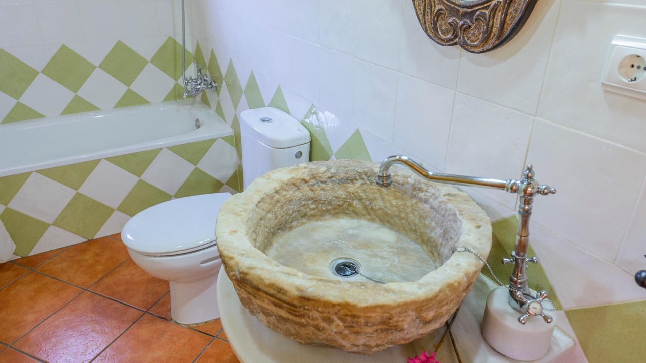 Photo of Bathroom in Laroya