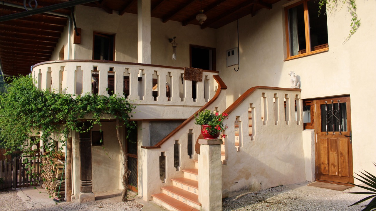Photo of Patio Balcony in Cartes