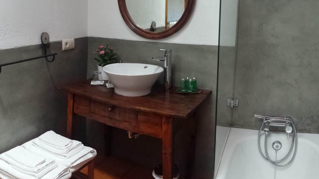 Photo of Bathroom in Torreiglesias