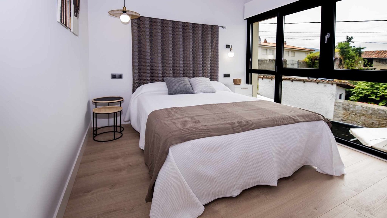 Photo of Bedroom in Poo