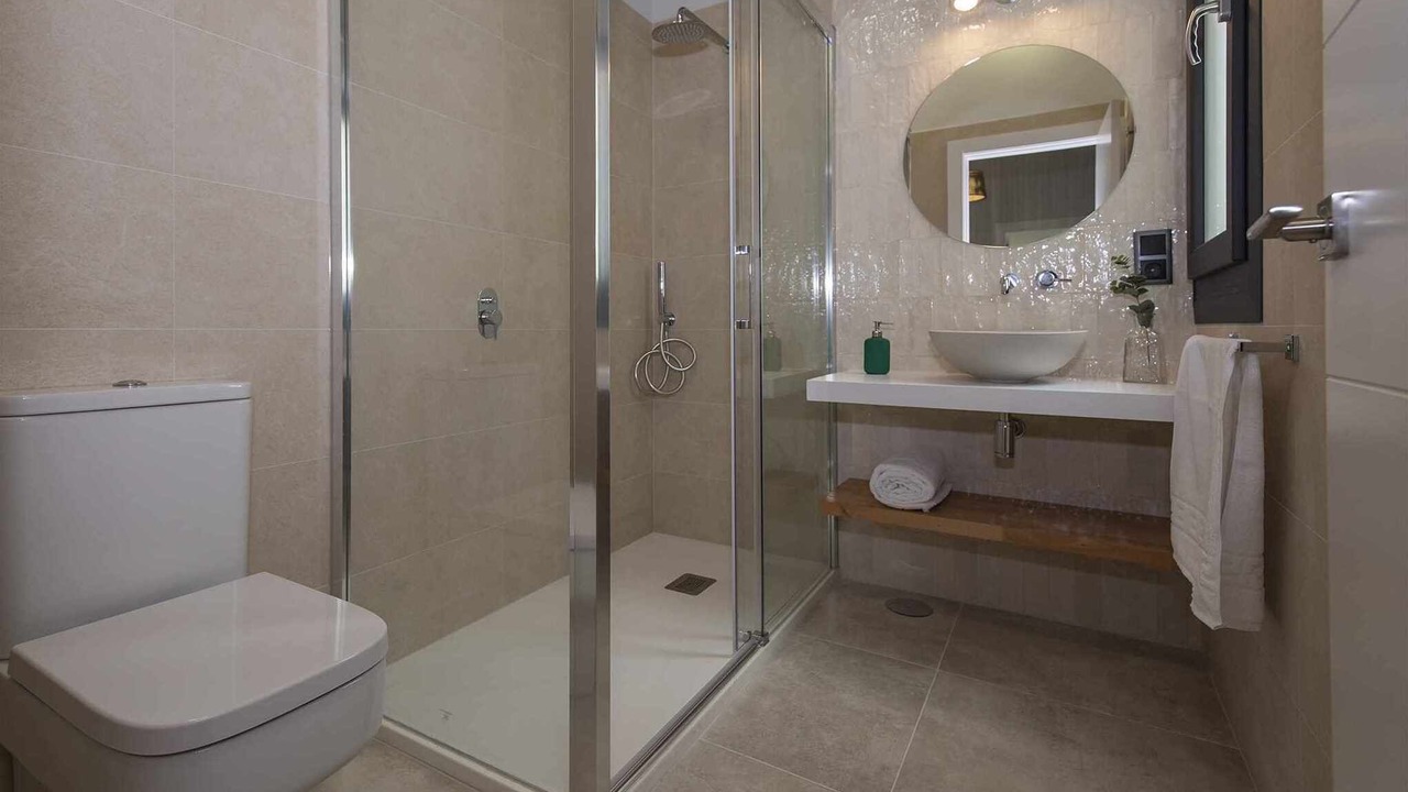 Photo of Bathroom in Poo