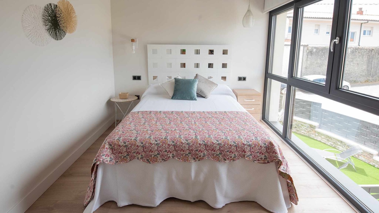 Photo of Bedroom in Poo
