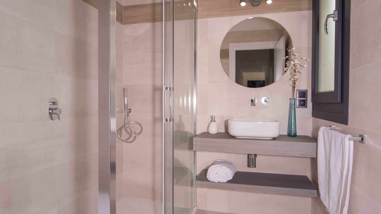 Photo of Bathroom in Poo