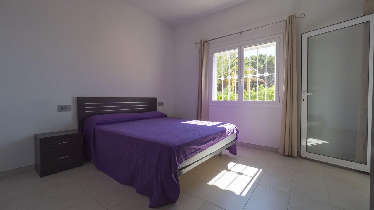 Photo of Bedroom in Roses Town Center