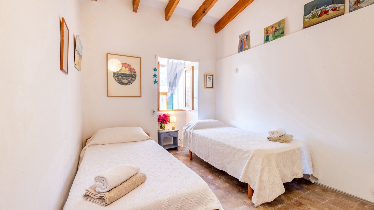 Photo of Bedroom in Banyalbufar