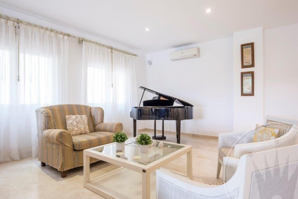 Photo of Livingroom in Diputacion de Rincon de San Gines